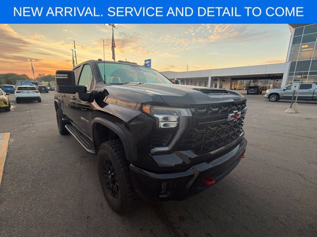 Certified 2025 Chevrolet Silverado 2500 ZR2 w/ Technology Package AWD/4WD image 5