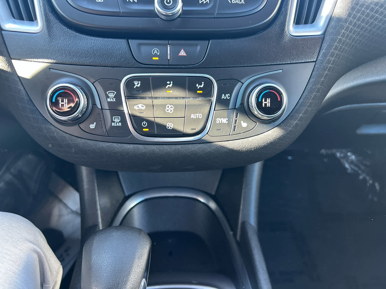 Used 2025 Chevrolet Malibu LT image 17