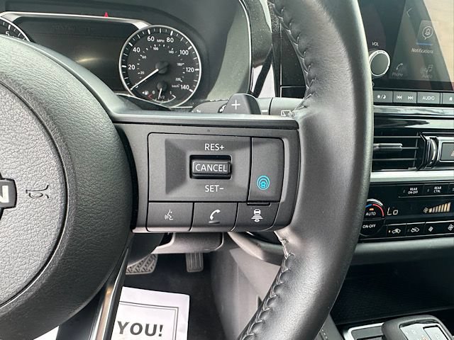 Used 2025 Nissan Pathfinder SV FWD image 24