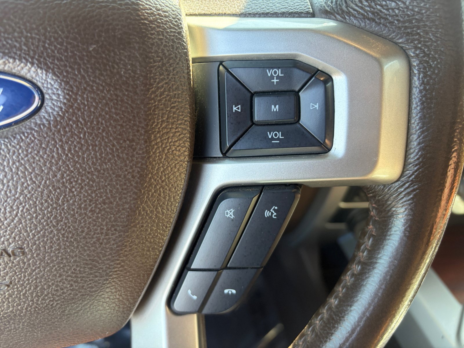 Used 2022 Ford F350 King Ranch w/ King Ranch Ultimate Package AWD/4WD image 11