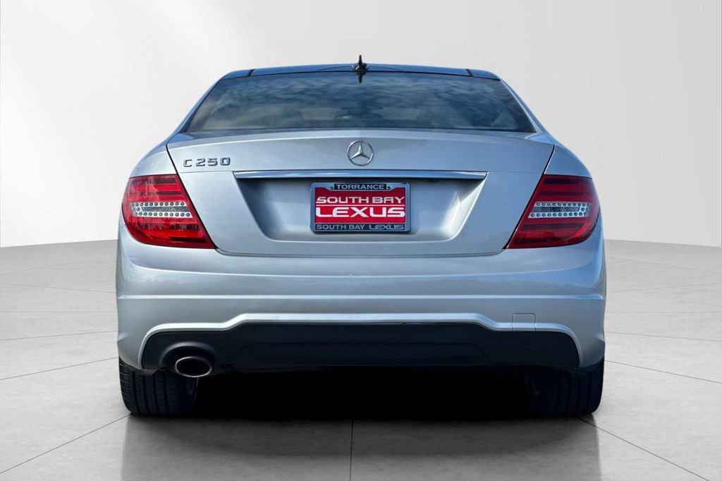 Used 2013 Mercedes-Benz C 250 Coupe image 5