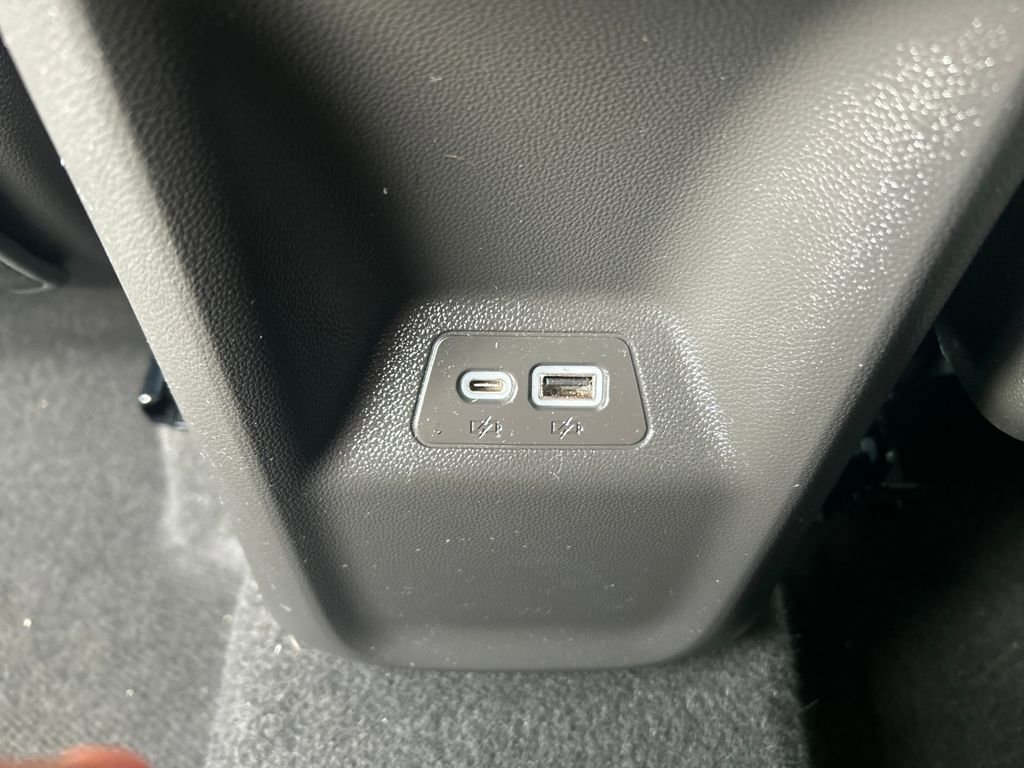 Used 2023 Buick Envision Preferred w/ Sport Touring Package image 18