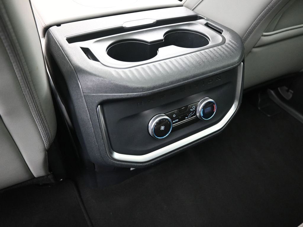 Used 2025 Ford Expedition Max Active image 22