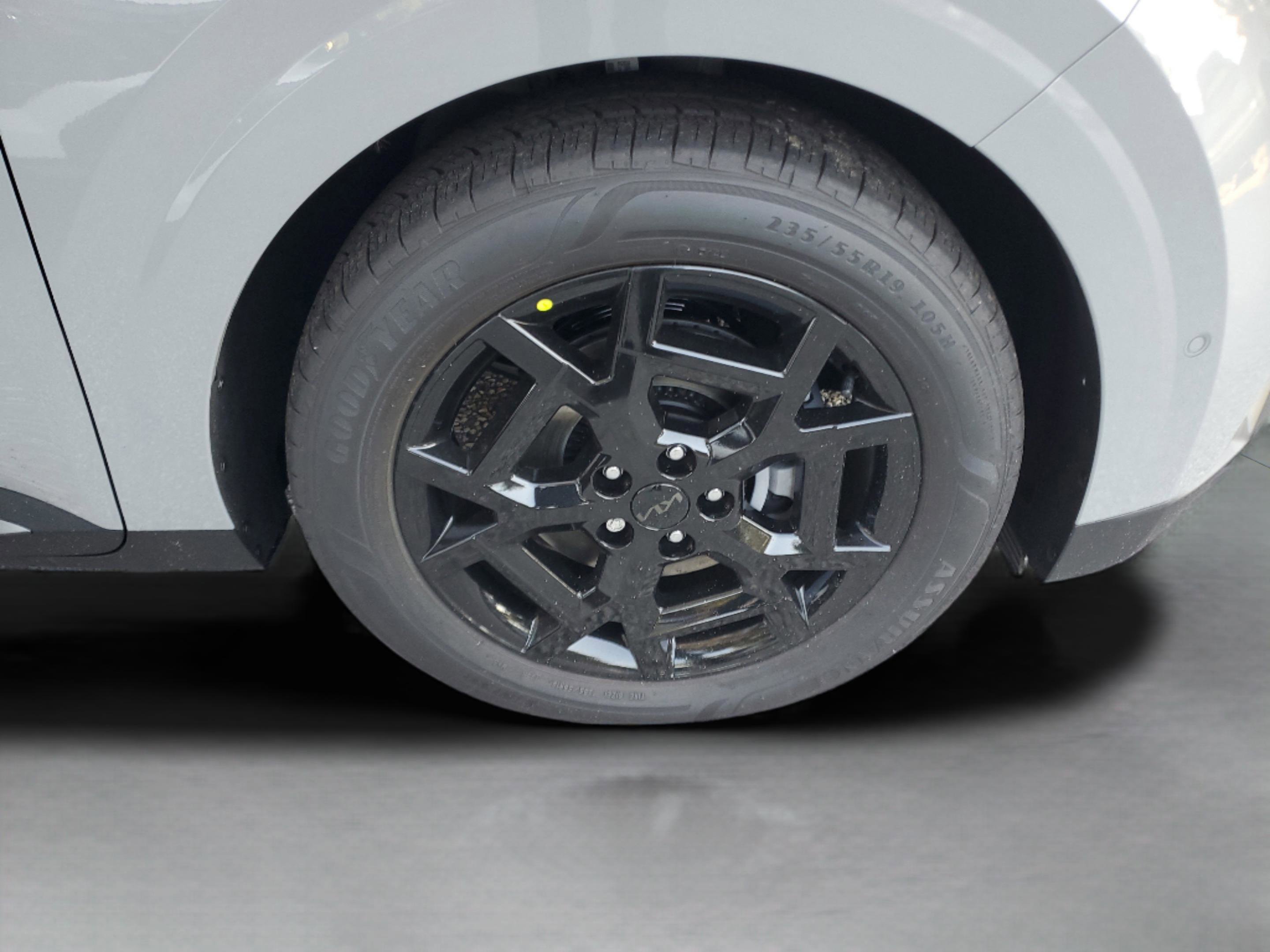 New 2026 Kia Carnival SX Prestige FWD image 29