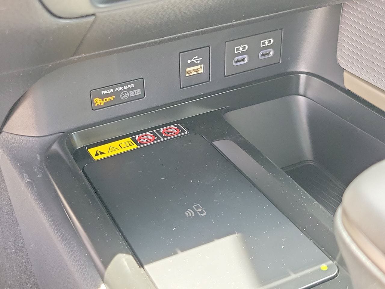 Used 2026 Toyota Camry SE FWD image 30