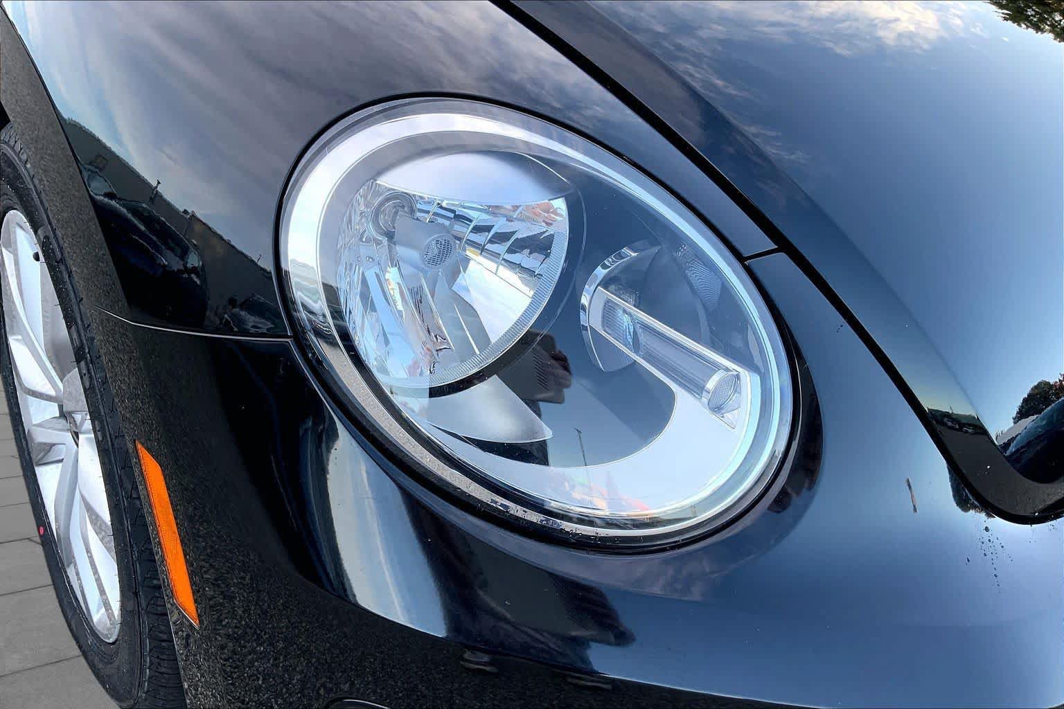 Used 2017 Volkswagen Beetle 1.8T Classic FWD image 26