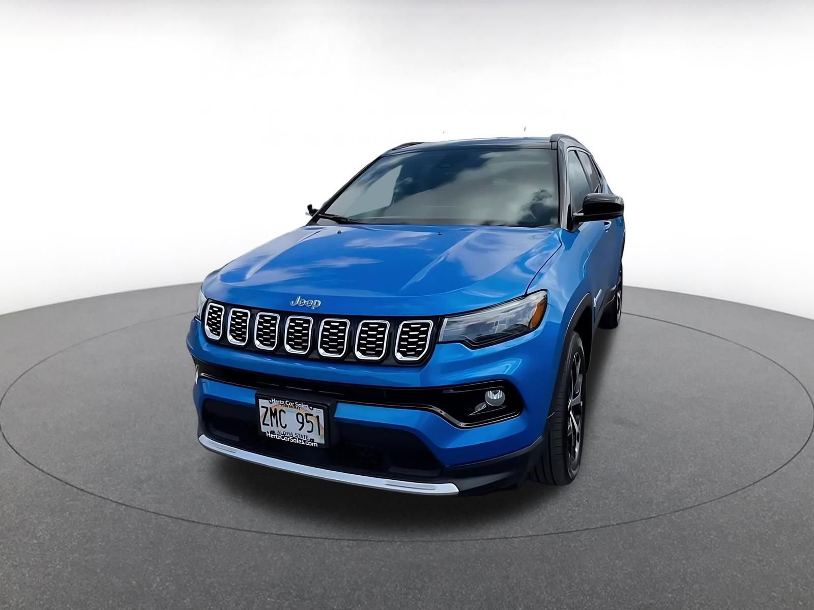 Used 2025 Jeep Compass Limited image 7