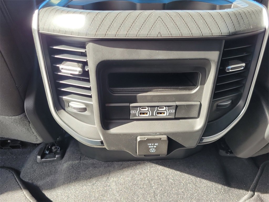 New 2026 RAM 1500 4x4 Crew Cab image 13