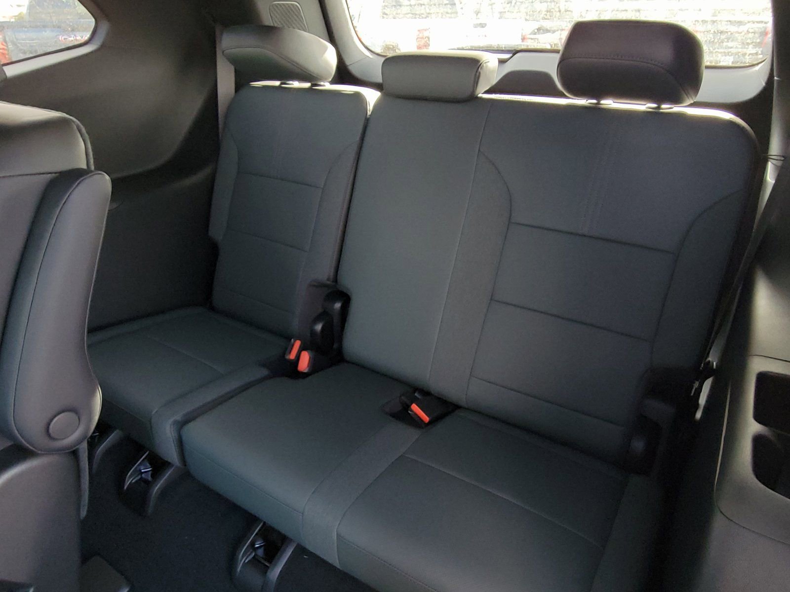 New 2026 GMC Acadia AT4 w/ Luxury Package image 8