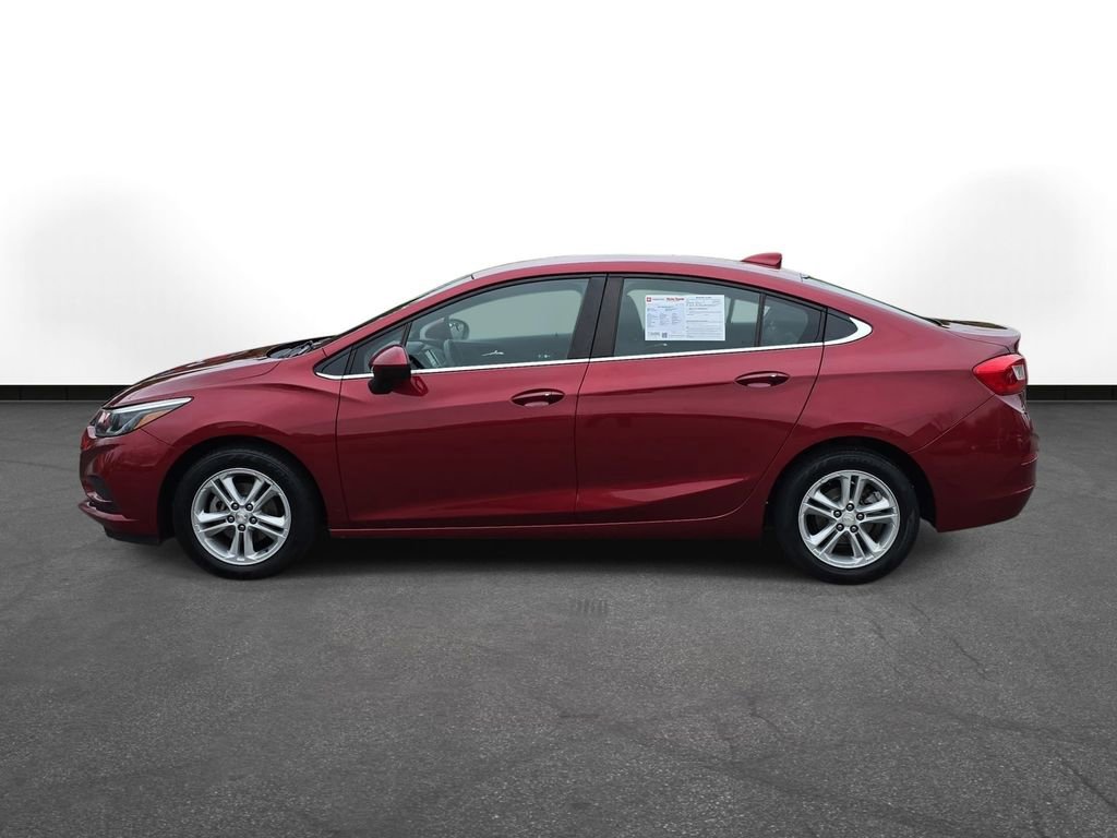 Used 2017 Chevrolet Cruze LT FWD image 8