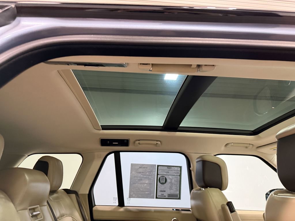 Used 2019 Land Rover Range Rover Supercharged AWD/4WD image 16