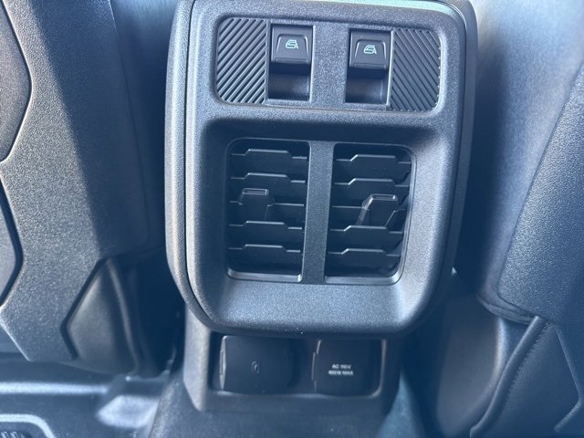 New 2025 Ford Bronco Badlands image 32