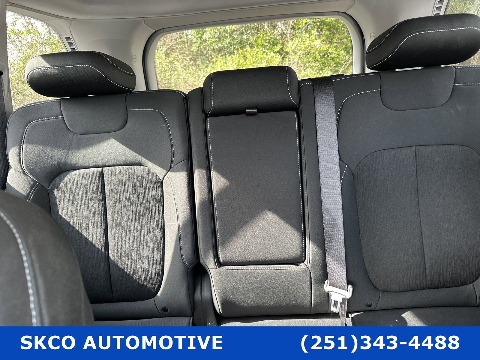 Used 2022 Jeep Grand Cherokee Laredo image 27