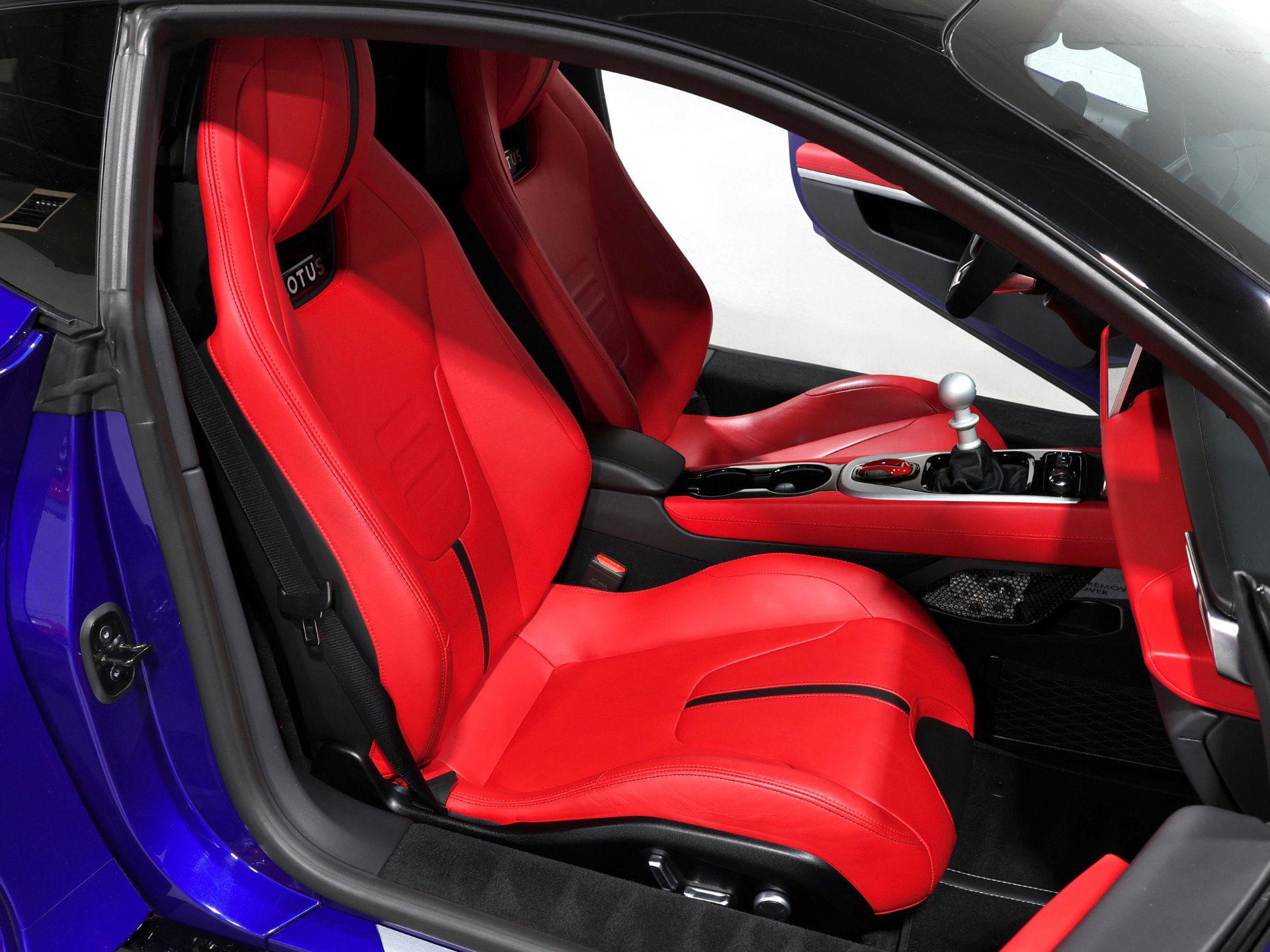 Used 2024 Lotus Emira First Edition RWD image 5