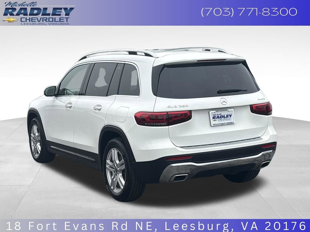 Used 2022 Mercedes-Benz GLB 250 4MATIC image 3