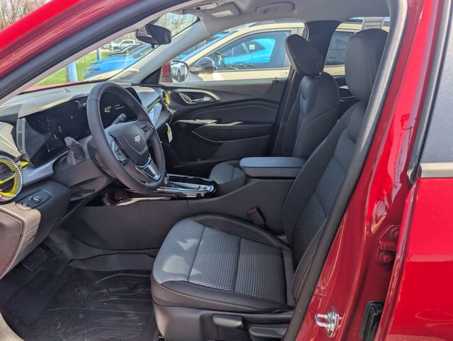 New 2026 Chevrolet Trax LT w/ Driver Confidence Package image 13