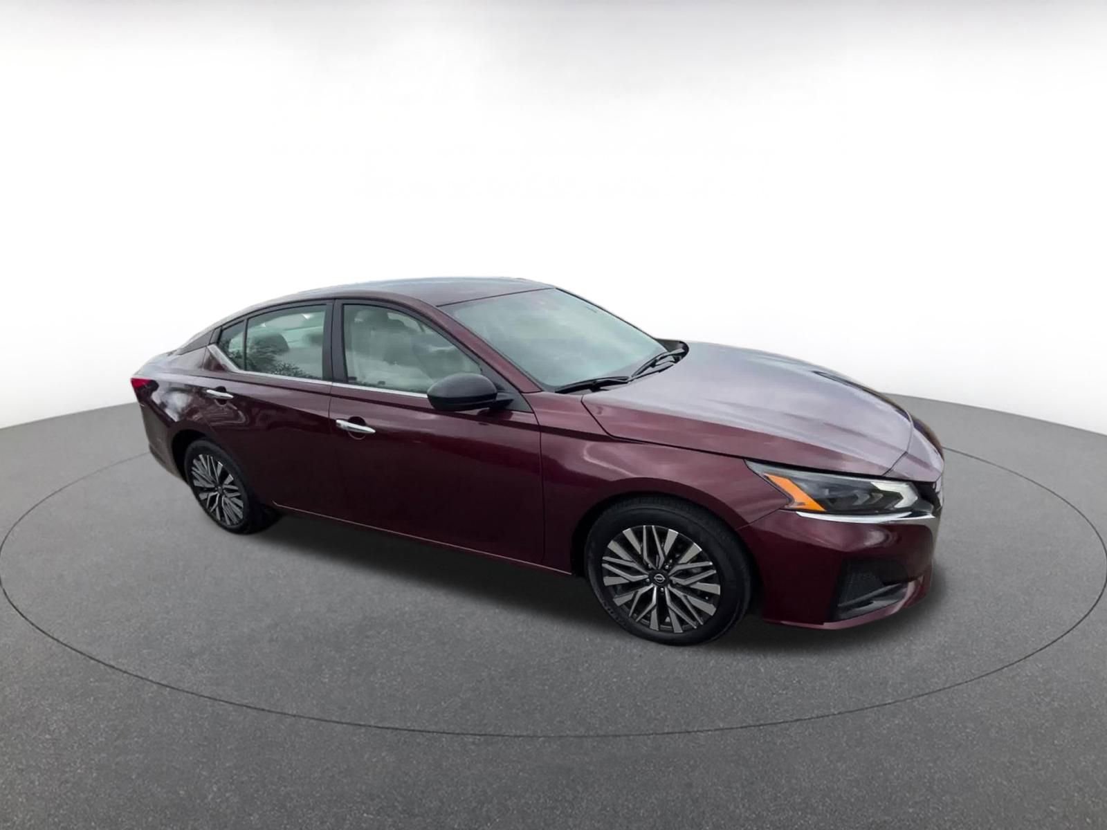 Used 2025 Nissan Altima 2.5 SV