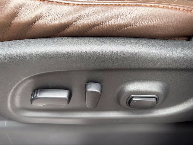 Used 2016 Nissan Titan Platinum Reserve RWD image 29