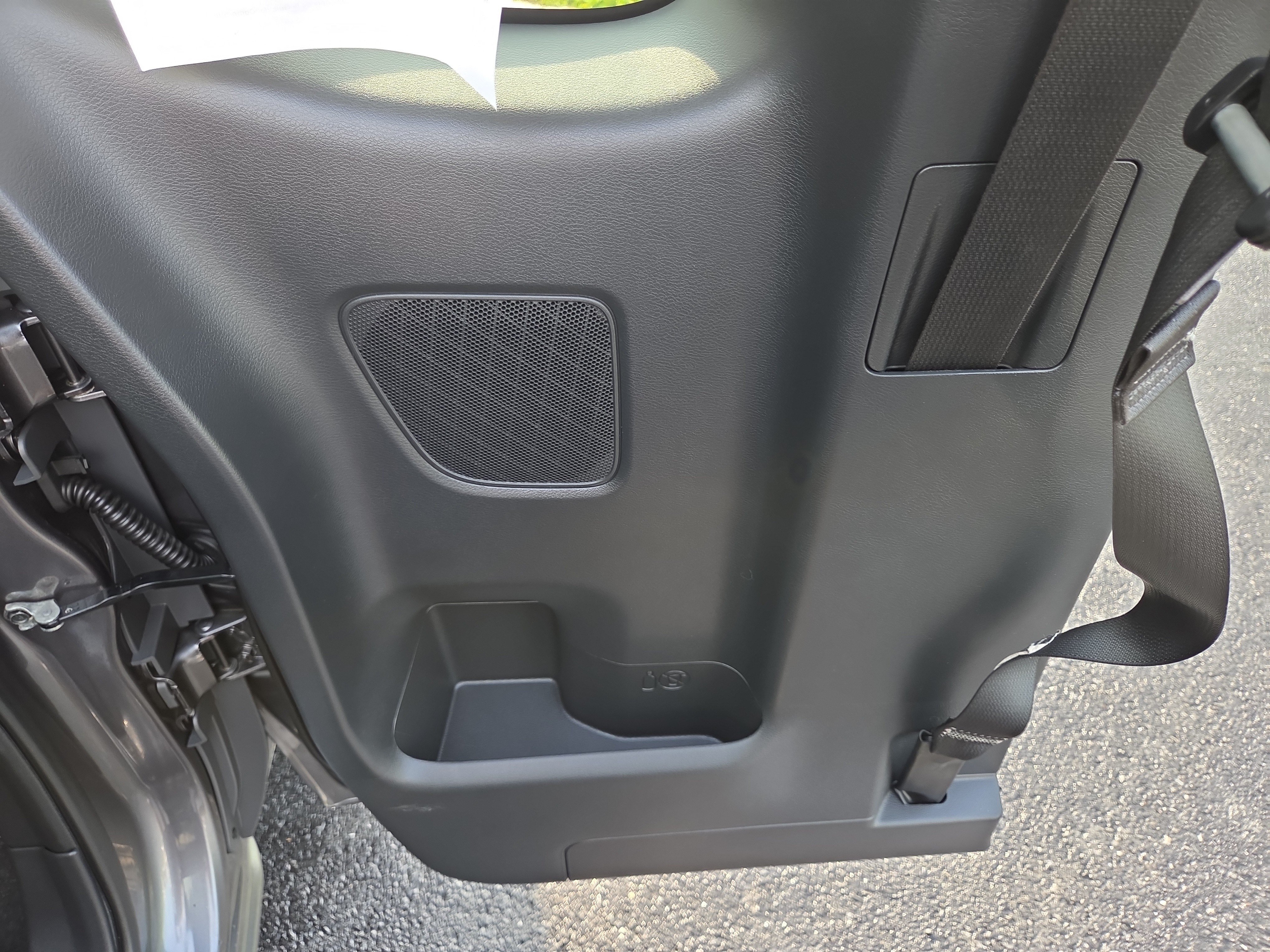 Used 2022 Nissan Frontier S RWD image 21