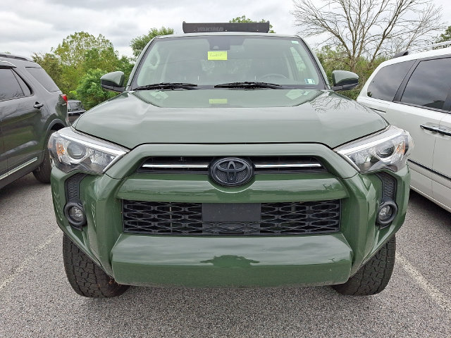 Used 2021 Toyota 4Runner Trail Special Edition AWD/4WD image 2