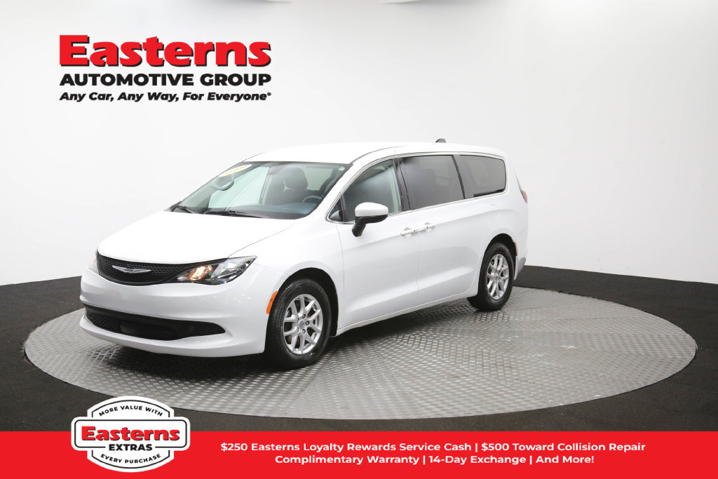 Used 2022 Chrysler Voyager LX FWD image 55