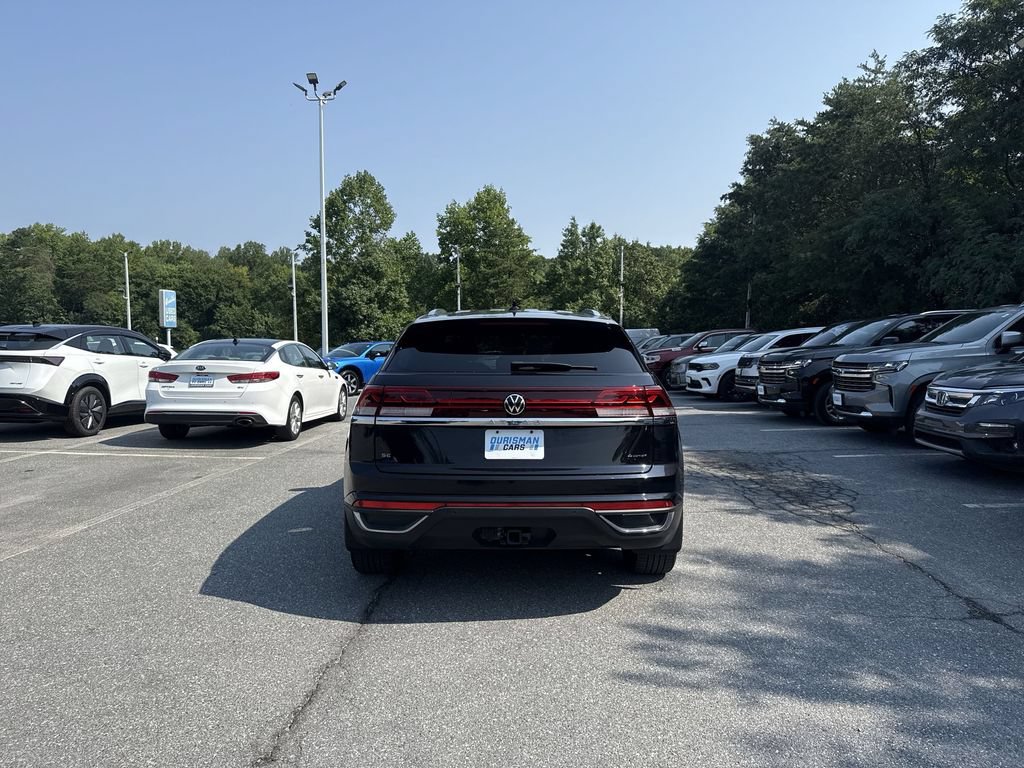 Used 2024 Volkswagen Atlas Cross Sport SE w/ Adventure Package AWD/4WD image 7