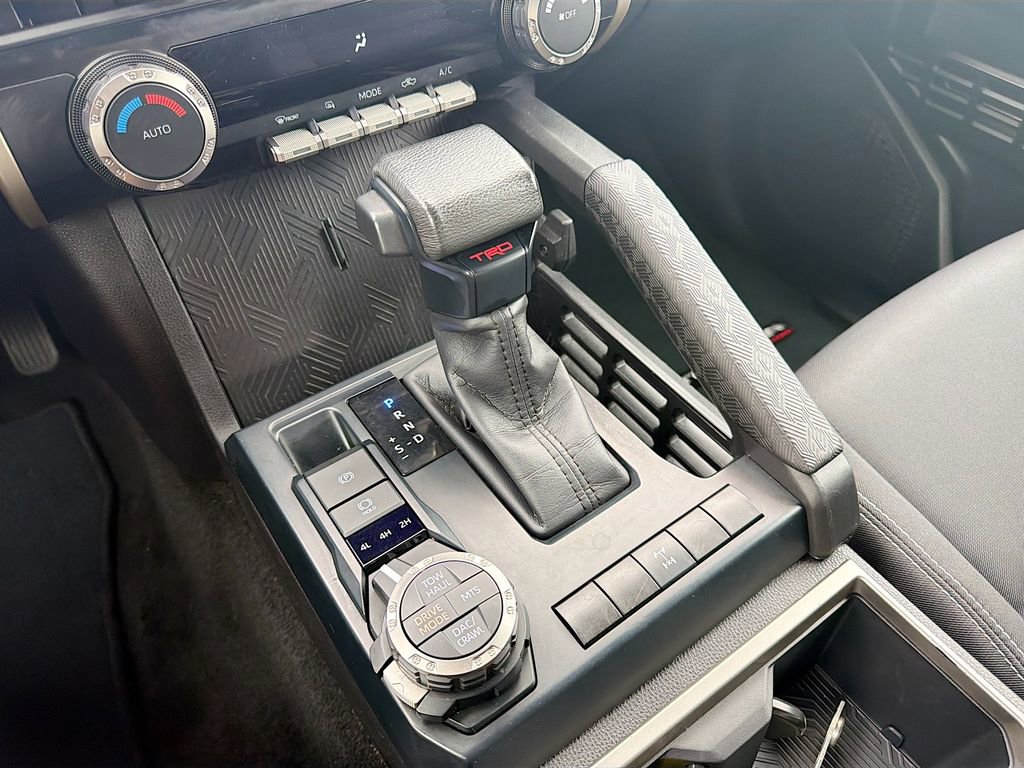 Used 2024 Toyota Tacoma TRD Off-Road image 29