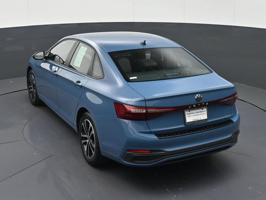 Used 2025 Volkswagen Jetta Sport FWD image 24