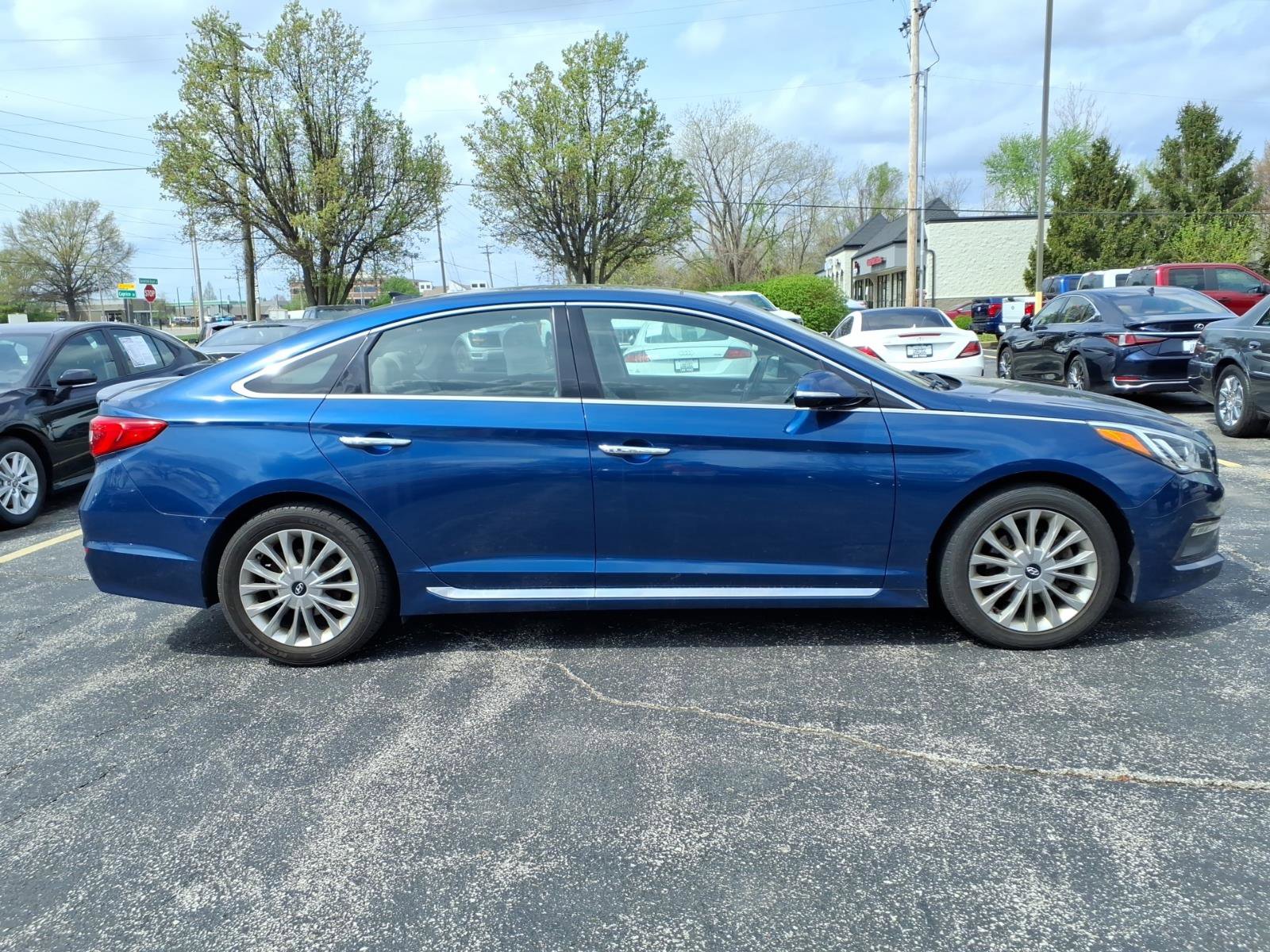 Used 2015 Hyundai Sonata Limited w/ Option Group 05 image 29