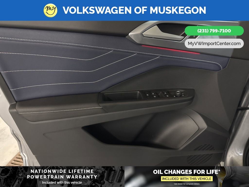 New 2026 Volkswagen Taos SEL image 10