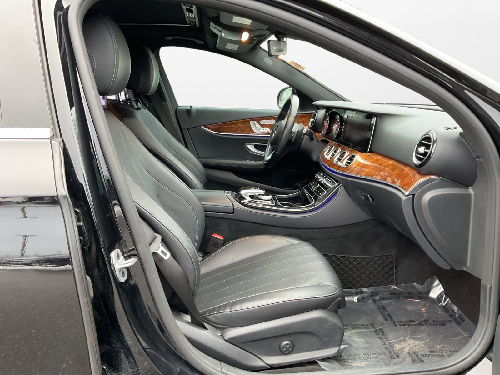 Used 2018 Mercedes-Benz E 300 4MATIC image 15
