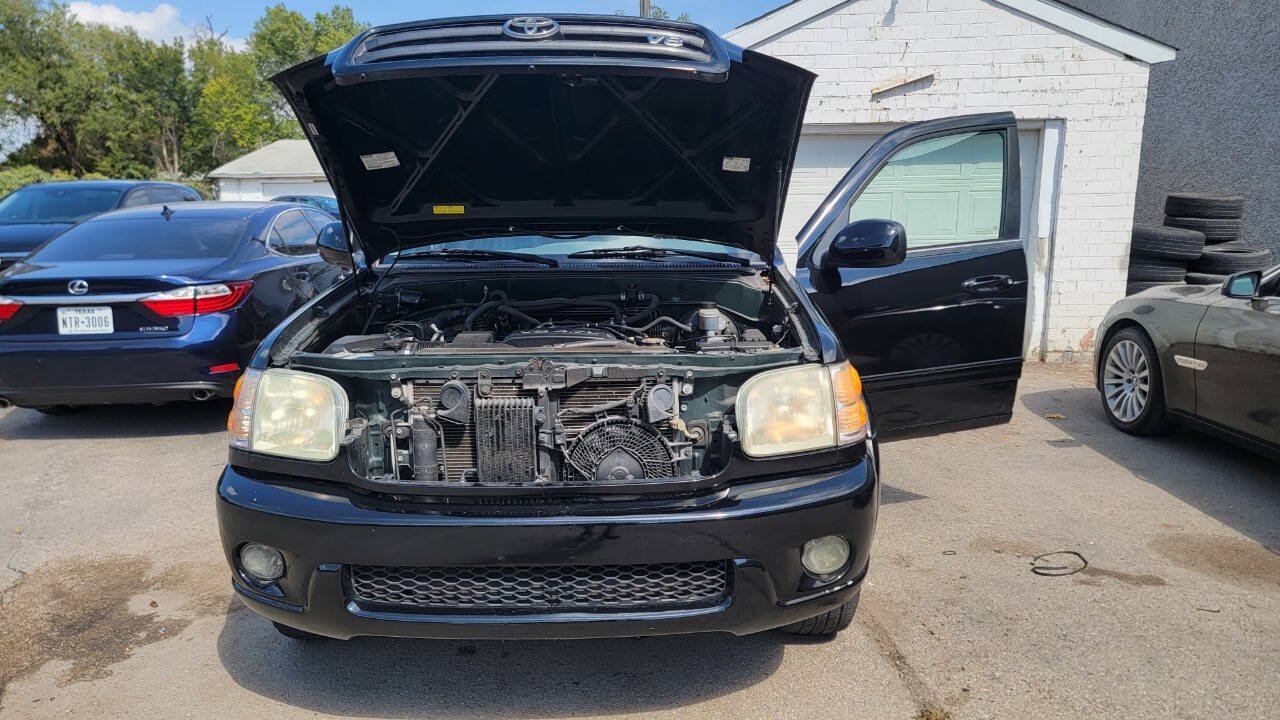 Used 2002 Toyota Sequoia SR5 w/ Preferred Pkg RWD image 25