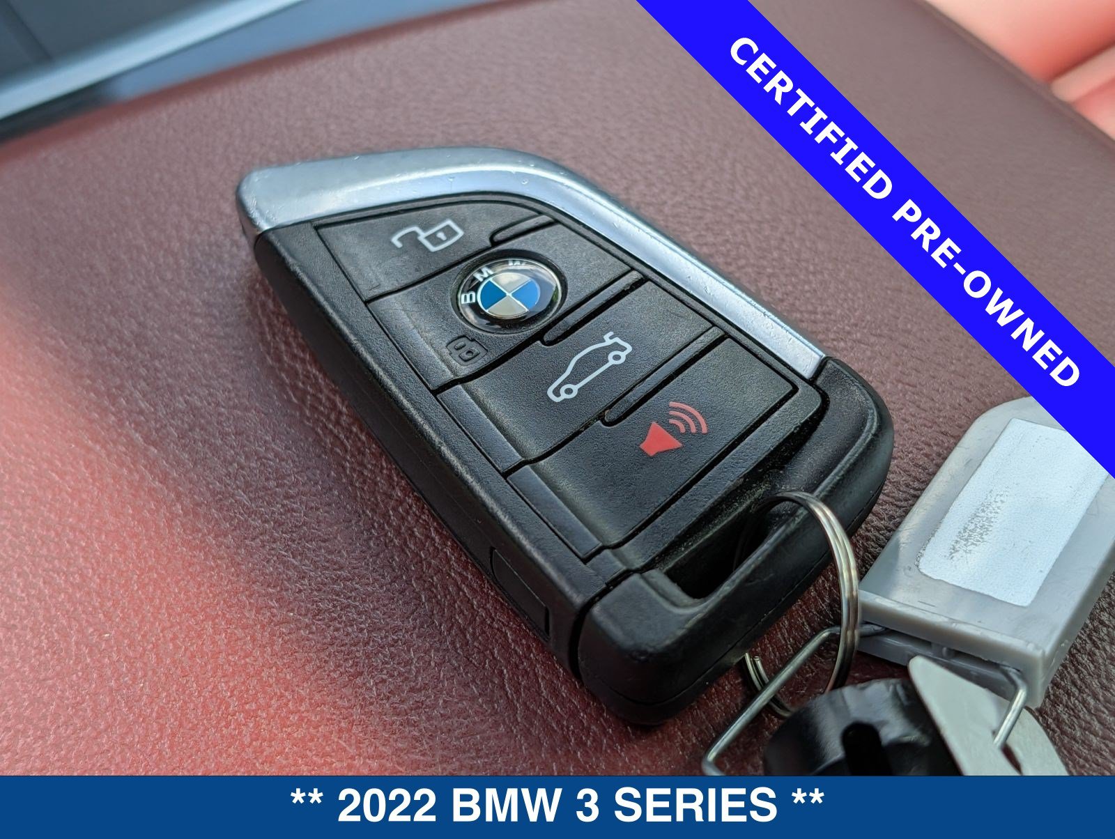 Used 2022 BMW 330e w/ Convenience Package RWD image 34