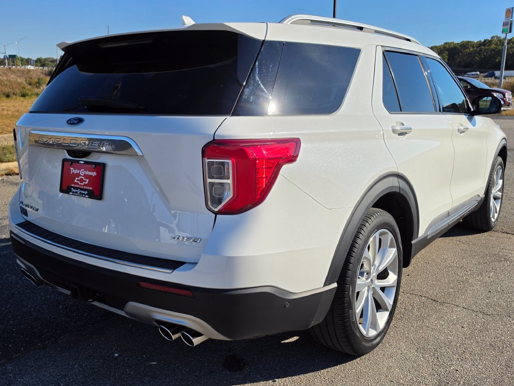 Used 2022 Ford Explorer Platinum w/ Equipment Group 601A AWD/4WD image 8