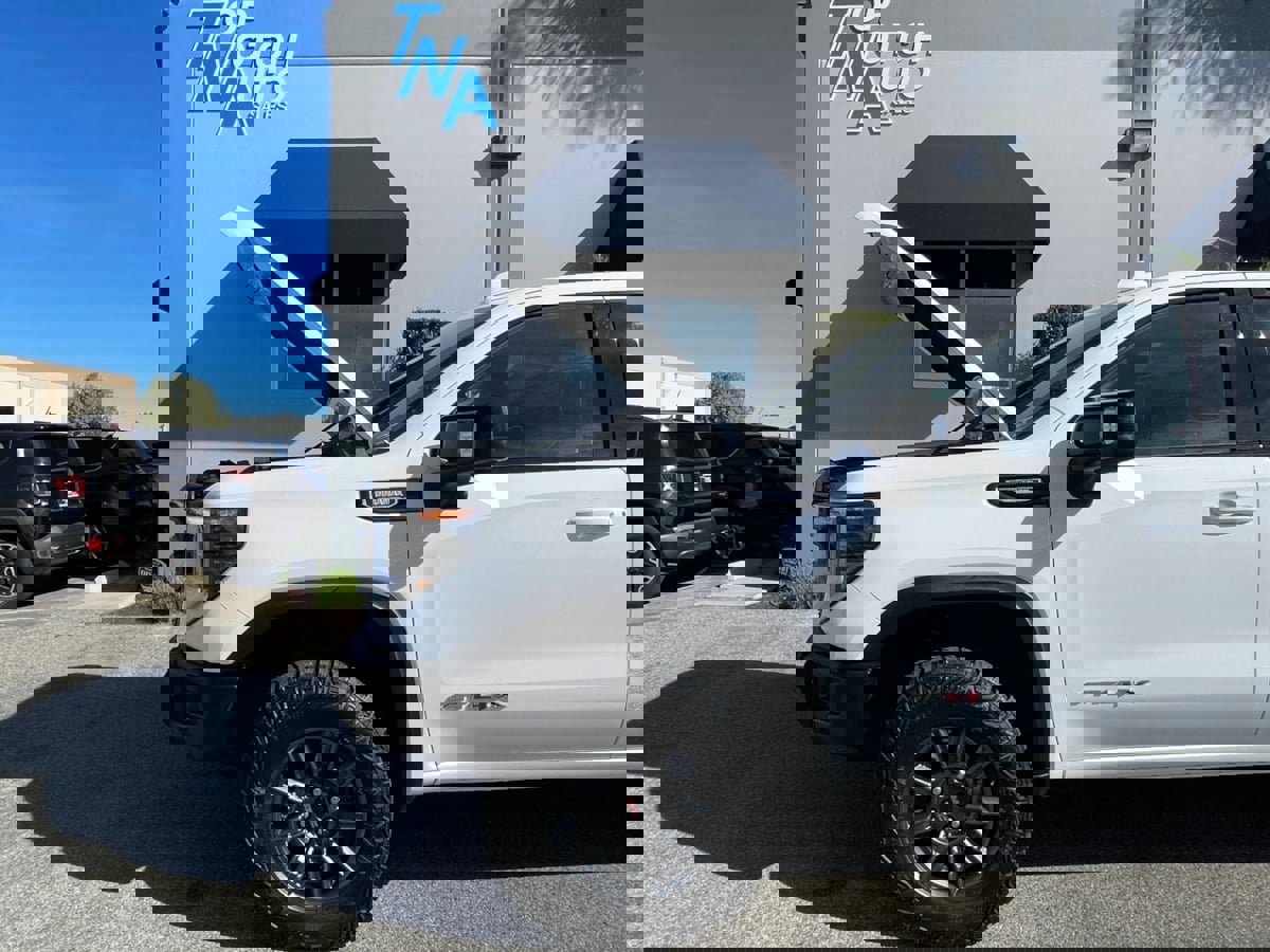 Used 2025 GMC Sierra 1500 AT4X image 25