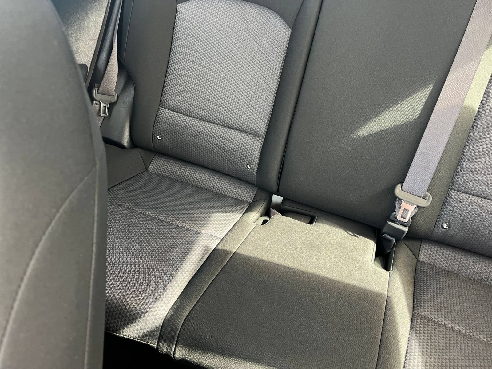 Used 2025 Kia Soul LX w/ LX Technology Package FWD image 38