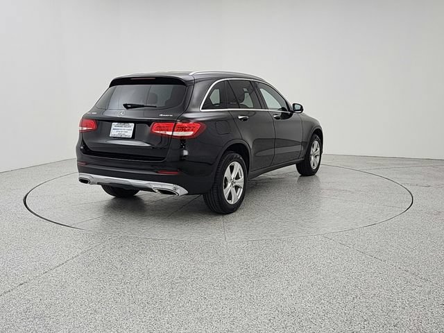 Used 2018 Mercedes-Benz GLC 300 4MATIC image 5