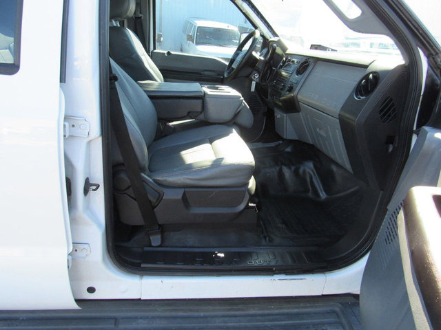 Used 2016 Ford F550 2WD Crew Cab Super Duty image 14