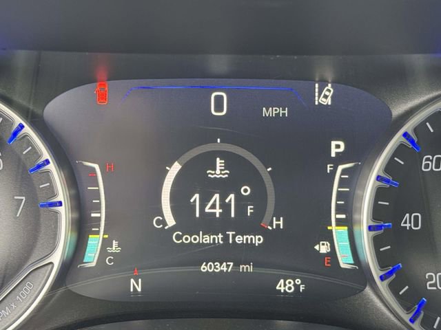 Used 2023 Chrysler Pacifica Touring-L image 15