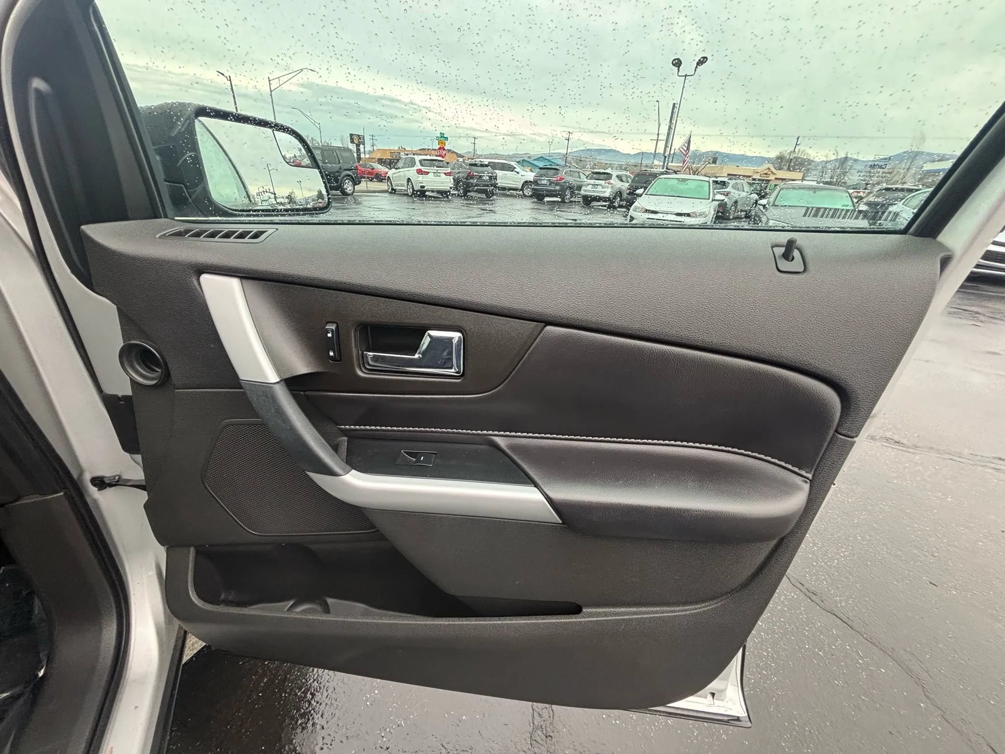 Used 2013 Ford Edge SE FWD image 14