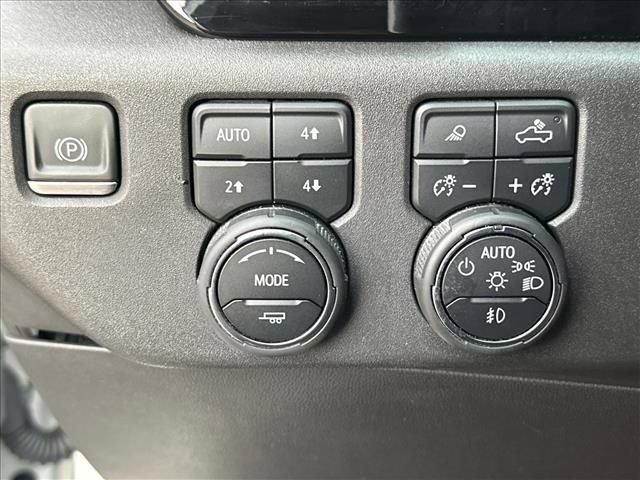 Certified 2023 Chevrolet Silverado 1500 ZR2 w/ Technology Package AWD/4WD image 27