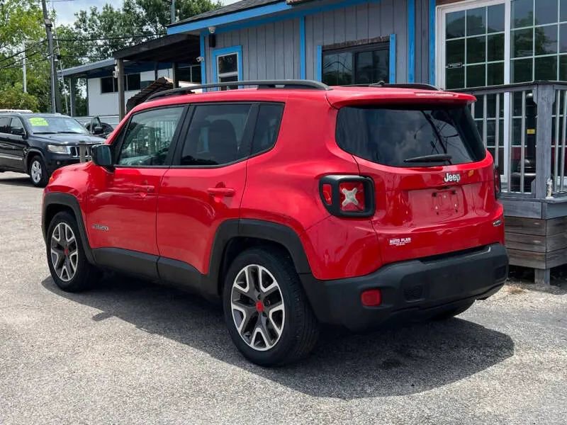 Used 2015 Jeep Renegade Latitude FWD image 8