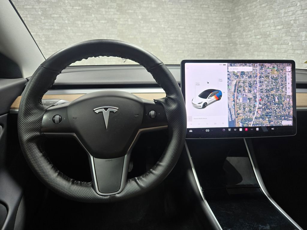 Used 2019 Tesla Model 3 Long Range AWD/4WD image 17