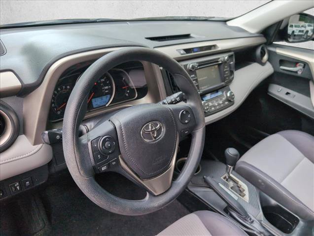 Used 2015 Toyota RAV4 XLE FWD image 10