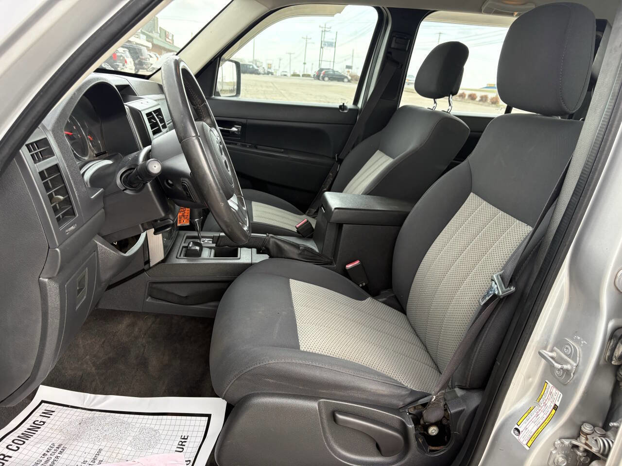 Used 2010 Jeep Liberty Sport AWD/4WD image 17