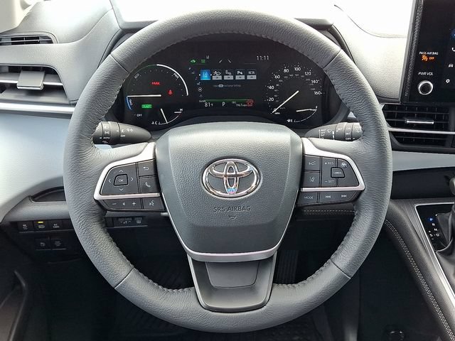 Used 2026 Toyota Sienna XLE AWD/4WD image 20