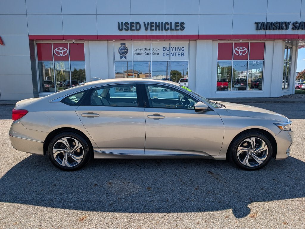 Used 2020 Honda Accord EX image 8