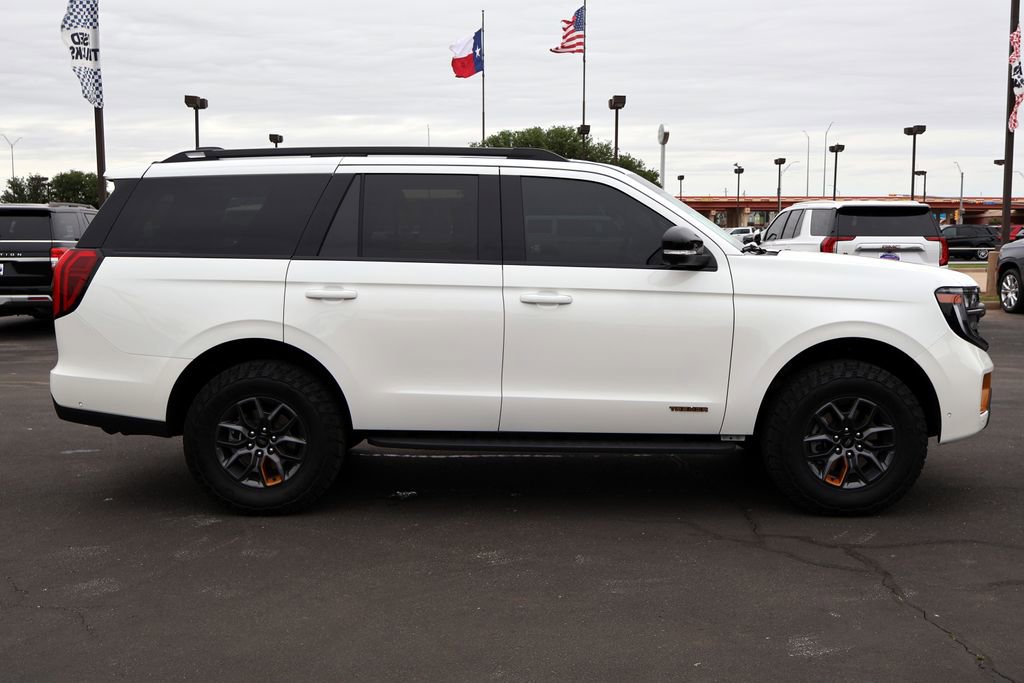 Used 2025 Ford Expedition Tremor AWD/4WD image 13