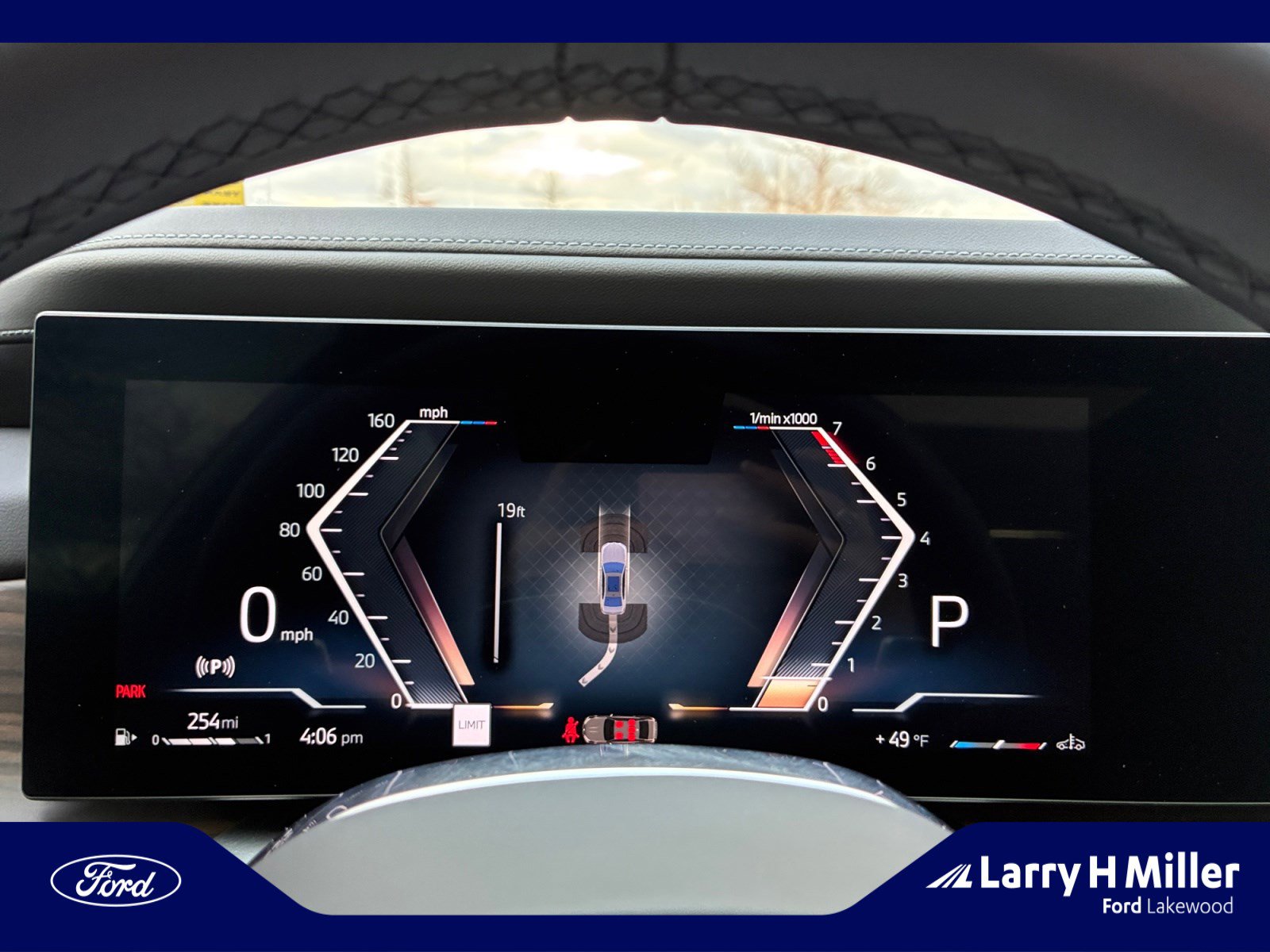 Used 2025 BMW 760i xDrive w/ Premium Package image 10