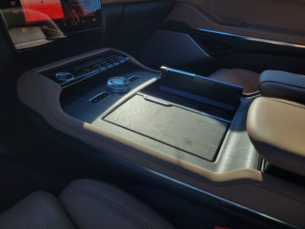 New 2027 Lincoln Navigator L Black Label AWD/4WD image 29